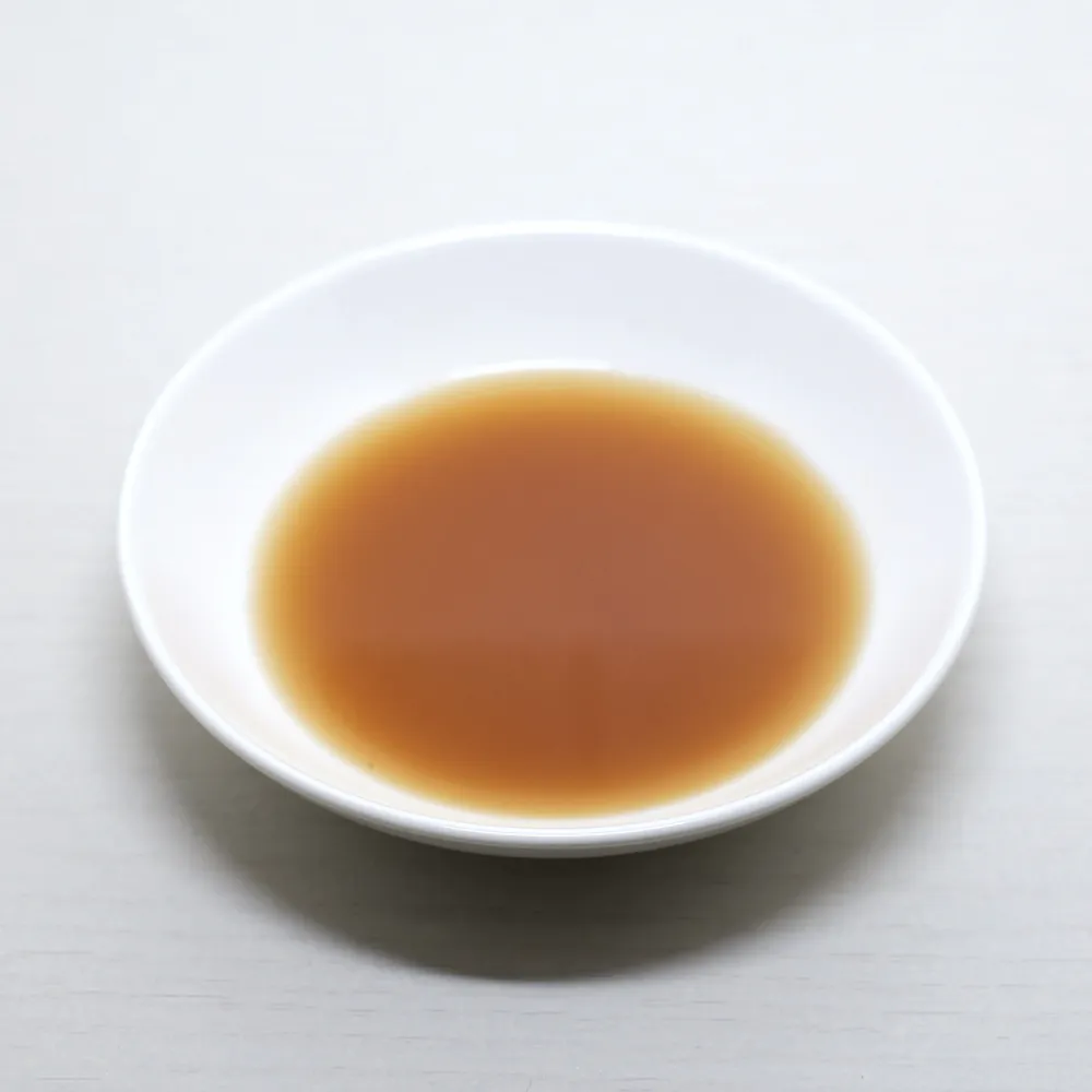 ポン酢（柑橘果汁や醤油を原料とした調味料）