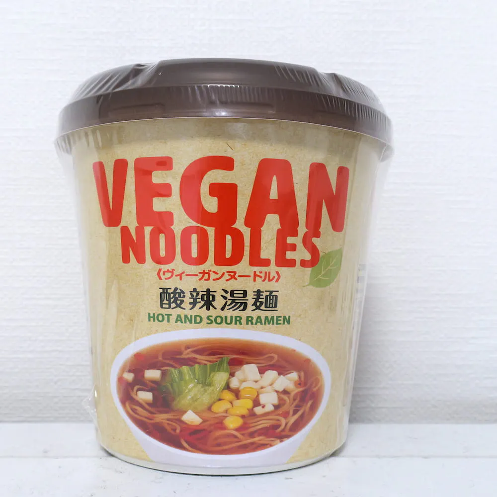ヴィーガンヌードル 酸辣湯（植物性原料のみ使用の即席麺）