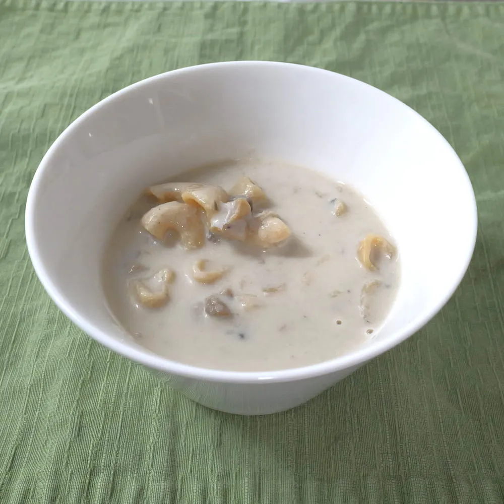 マメロニが入った 食べるきのこチャウダーの完成品