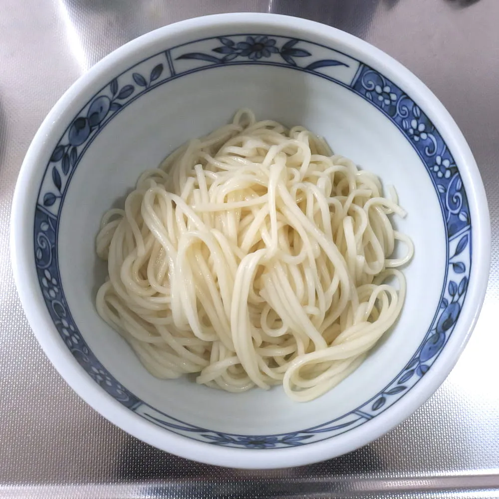 ベジカレーうどん用のうどんが茹で上がり